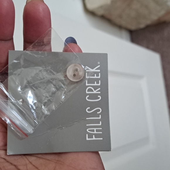 Nwt RUFFLE KNIT Top - Picture 8 of 10